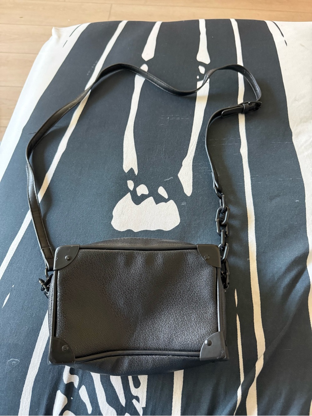 Black Crossbody Shoulder Bag - Sleek Leather Travel Bag